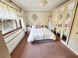 Bedroom- click for photo gallery